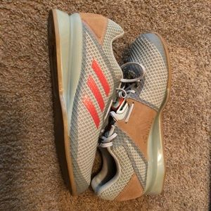 Adidas Lifting shoes